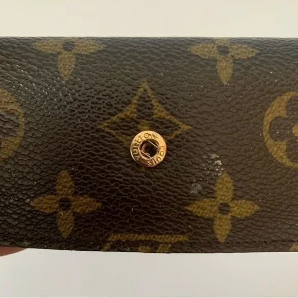 LOUIS VUITTON Monogram 6 Key Holder